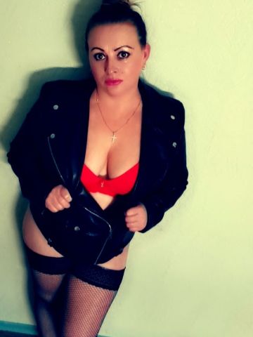 Эсфирь Пёрышко